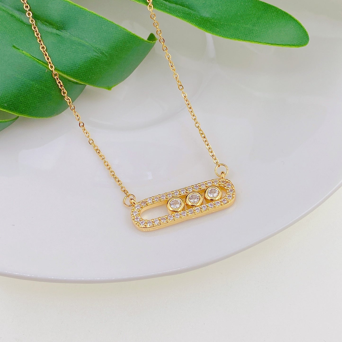 Arab Style Crystal Bead Pendant Necklace For Women Dainty Wedding Jewelry Stainless Steel Gold Plated 3 Dot On Oval Necklaces